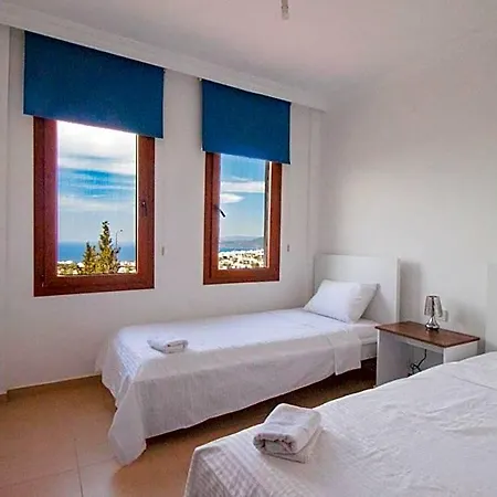 Bambaska 4*